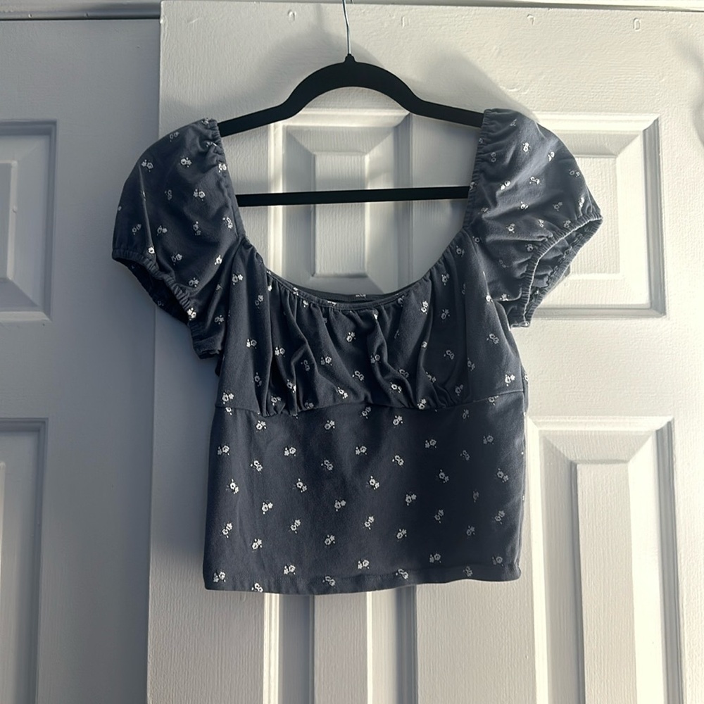 Hollister Gray Crop Top